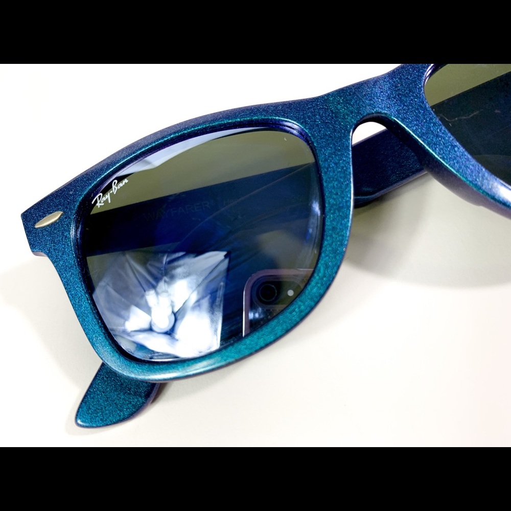 Ray-Ban Wayfarer Cosmo Collection